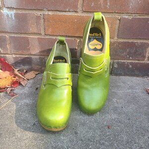 Swedish Hasbeens green leather penny loafer wooden clogs size 7.5 (FITS SMALL)